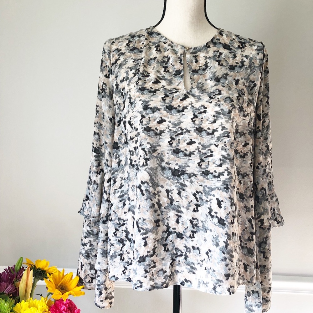 - HARLOWE & GRAHAM Blouse